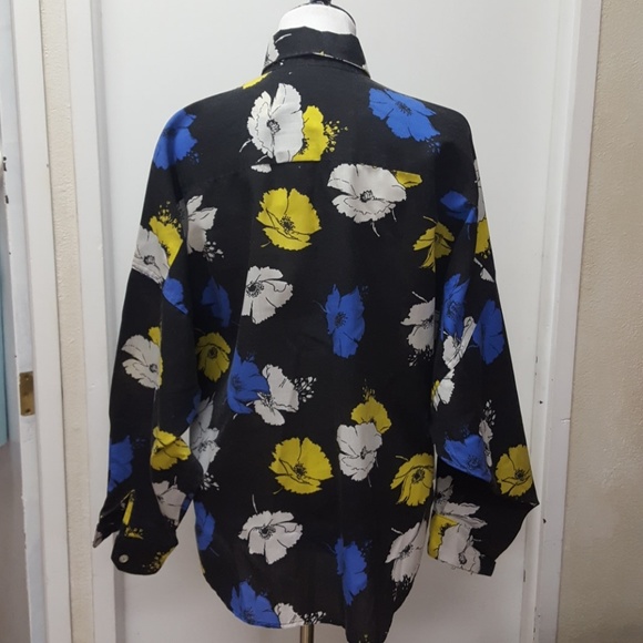 🆑️ vintage Floral button-up - Picture 4 of 4